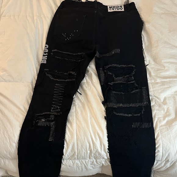 Stylish Black Distressed Men Jeans - Picture 3 of 4